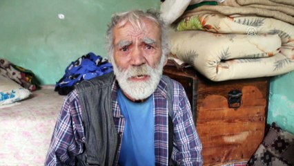 Ambulans şoförü hastayı yatağına kadar sırtında taşıdı - MANİSA