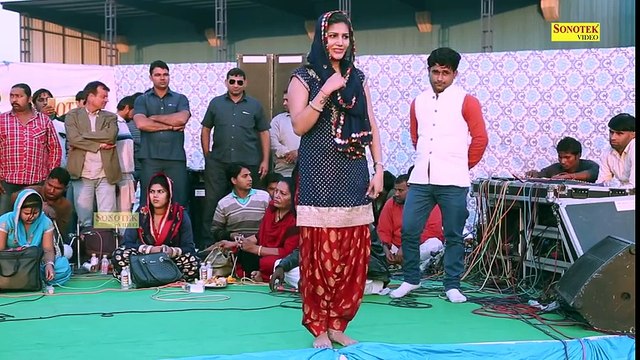 2018 में सपना चौधरी ने सभी के तोते उड़ा दिए _ पब्लिक देखती रह गयी _ New DJ Song _ Happy New Year