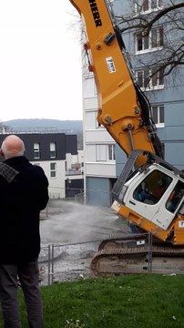 Démolition d'un immeuble du quartier du Montmarin à Vesoul