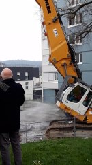 Démolition d'un immeuble du quartier du Montmarin à Vesoul