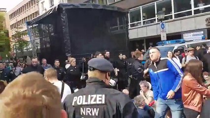 Candidates of Eurosceptic AfD Protected by Police