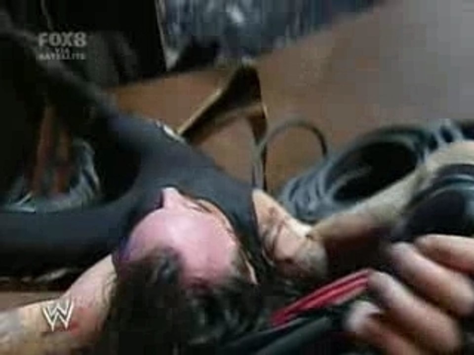 Wwe smackdown last man standing match - great khali vs the u