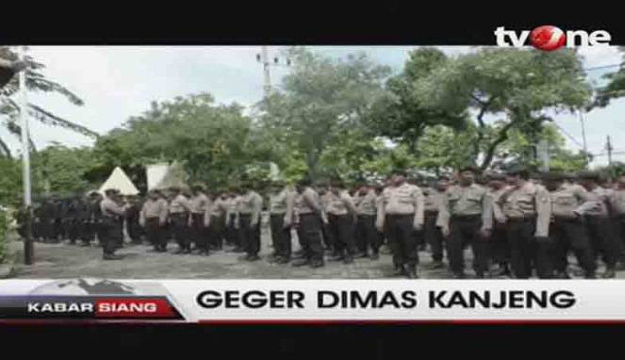 Ratusan Polisi Amankan Sidang Pembunuhan Dimas Kanjeng