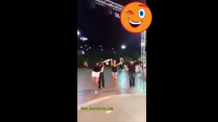 Halayın dibine vuran kız