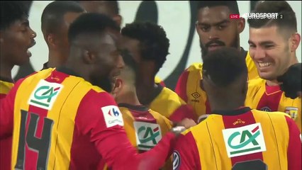 Diarra surprend le gardien de Boulogne avec un coup franc direct et place Lens devant