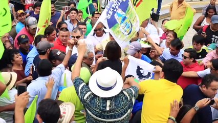 Correa abre campaña contra consulta de Moreno en Ecuador