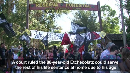 Argentines protest against Etchecolatz's home detention