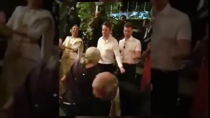 prime minister ranil wickramasinghe dancing @ wedding