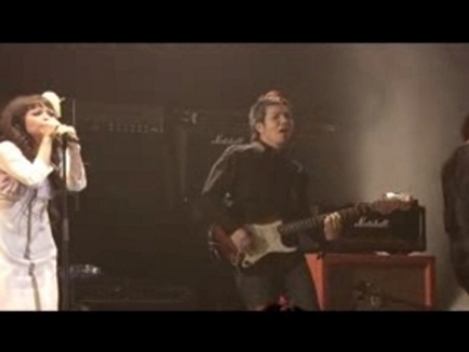 Olivia inspi' REIRA - A Little Pain - Live 2007