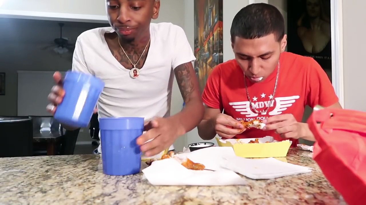 BLAZIN BUFFALO WILD WINGS CHALLENGE Ft THEBADKIDS & RUNIK