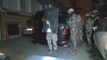 İstanbul'da Şafak Vakti 30 Adrese Narkotik Operasyonu