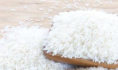 Harga Beras Melejit, Masyarakat Menjerit