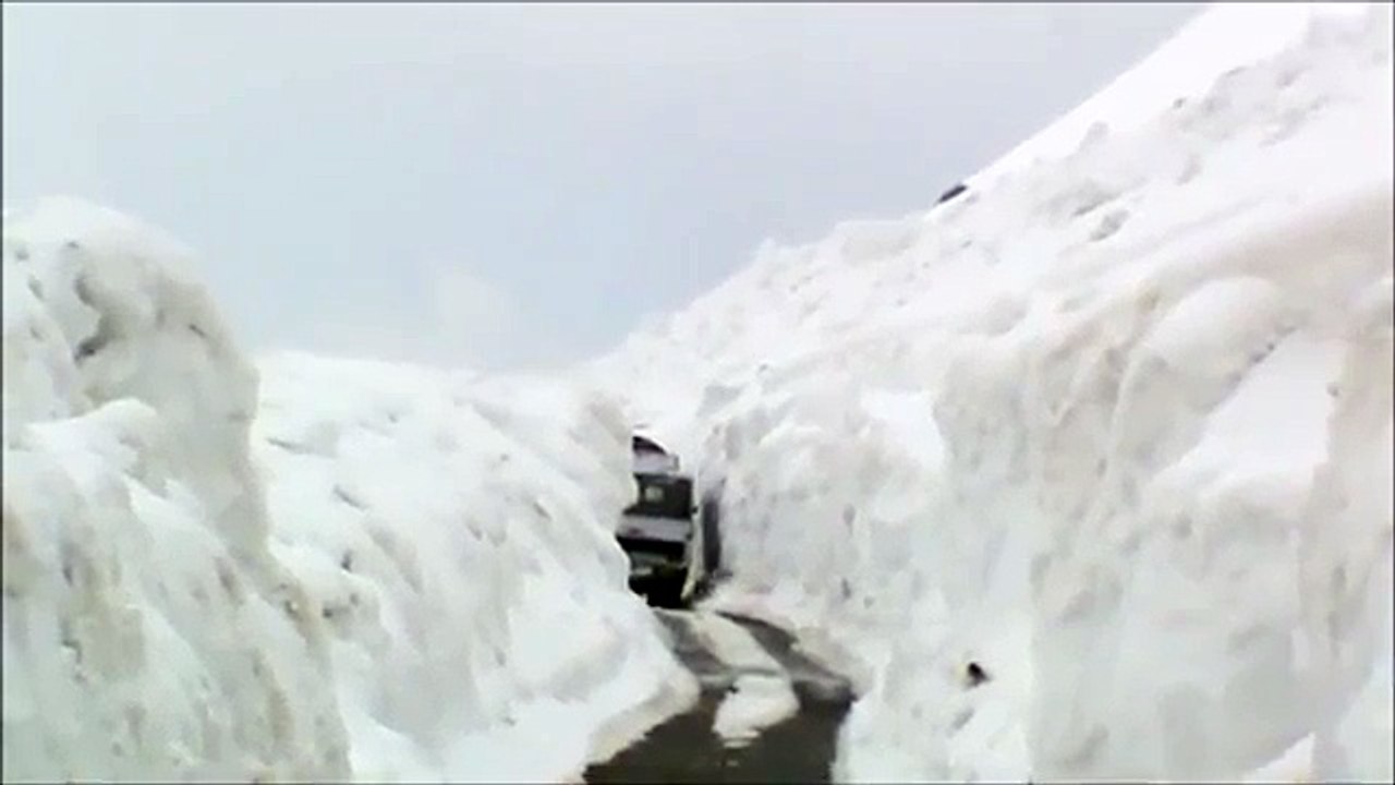 Rohtangpass,Manali Most Beautiful & Dangerous road In HP'