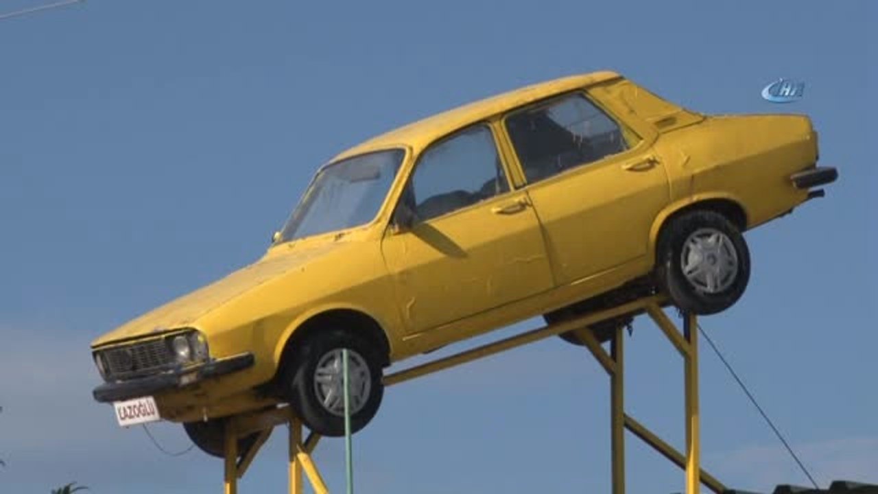 Hamsi Tavada Laz Havada...gören "Uçan Araba" Sanıyor