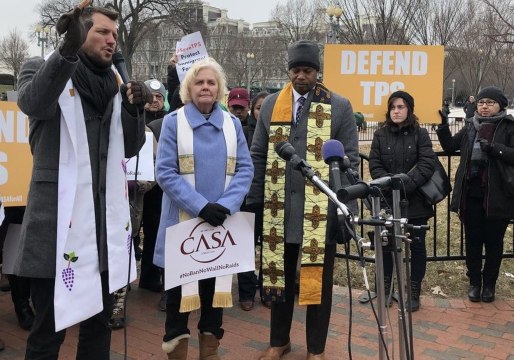 Protests at White House Over Decision to End Protection Designation for Salvadorans