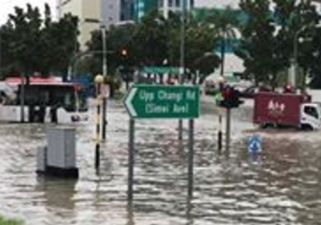 Heavy Rain Causes Flash Flooding in Eastern Singapore