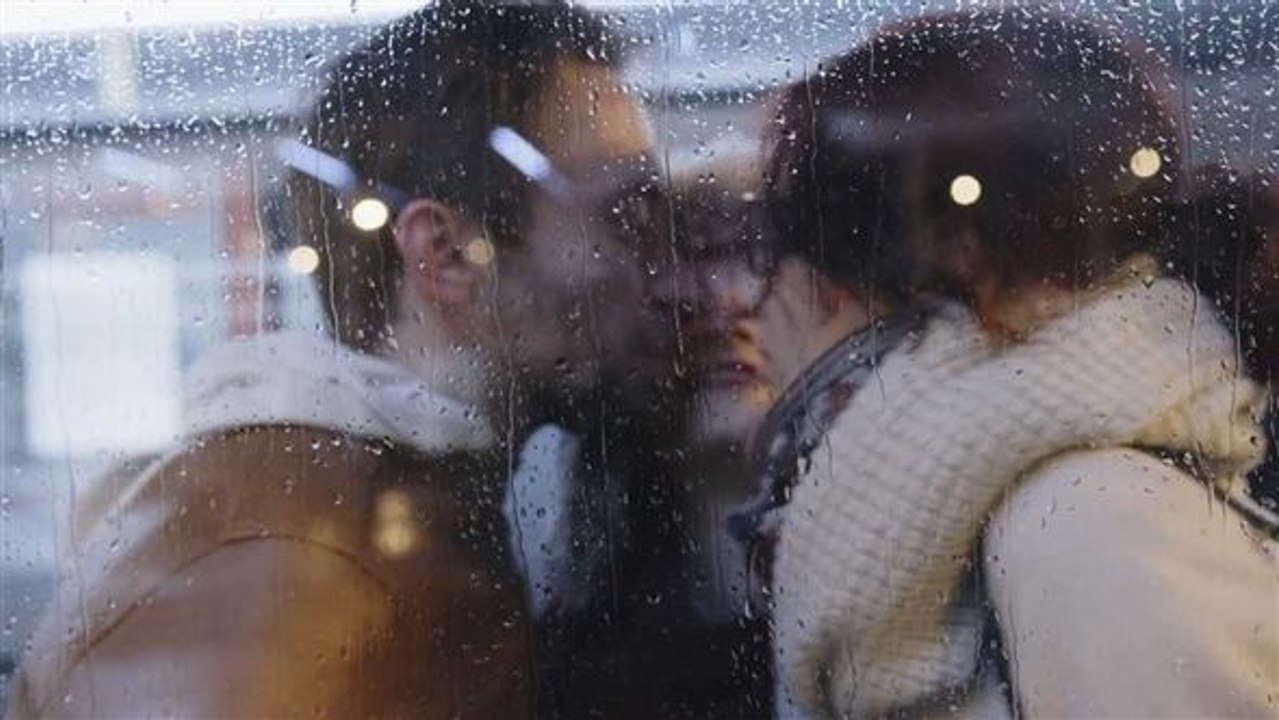 Im Liebesdreieck zu Hause: Leben in Polyamorie