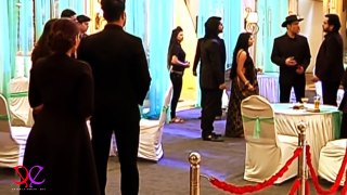 Ishqbaaz Gauri Shows Her Stupidity At Oberoi's Party 9th January 2018