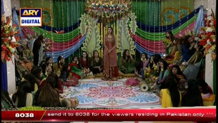 Suniye Green Eyeshadow Kay Baray Main Nadia Hussain Ne Kia Bataya