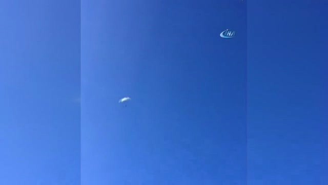 Abant'ta Yamaç Paraşütü Keyfi