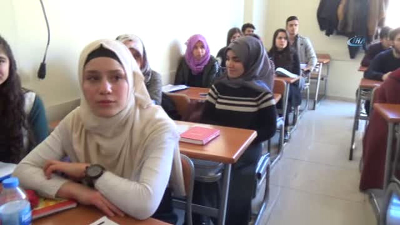 Siverek'te Öğrencilere Kitap Desteği