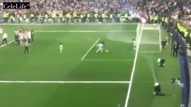 Amazing Moment Cristiano Ronaldo Jr Shows off footy skills 2017 Cristiano Ronaldo's Son