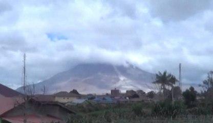 Gunung Api Sinabung Kembali Erupsi