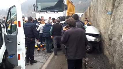Tır Otomobili Biçti, Maden İşçisi Hayatını Kaybetti: 1 Ölü, 2 Yaralı