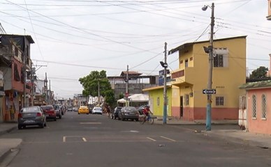Una mujer fue encontrada sin vida al interior de su casa ahorcada en el suburbio de Guayaquil