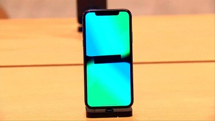 France probes Apple for slowing down older iPhones