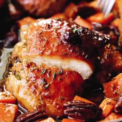 Honey Roasted Chicken & Sweet Potatoes Skillet
