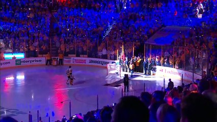 Faith Hill & Tim McGraw hype up Smashville with anthem and rally towels