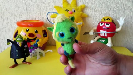 17 Surprise Kinder toys Joy Blue Pink Yellow Red Egg