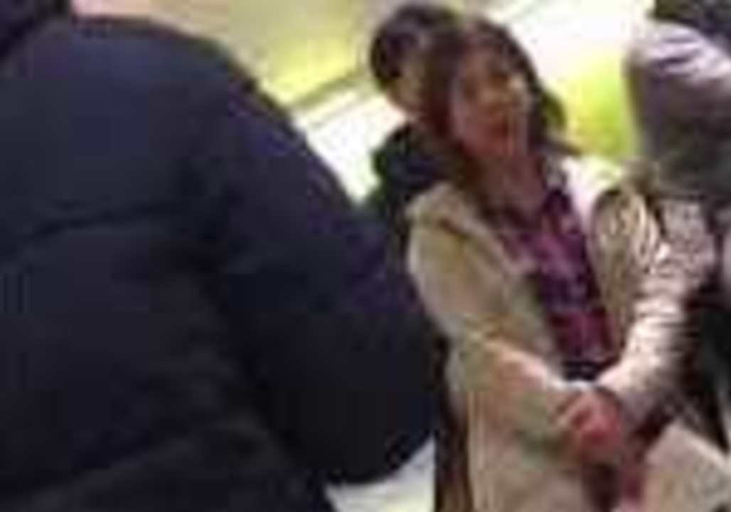 Woman Defies Airline's 'Ban' on Filming Passenger Row at Boston Airport