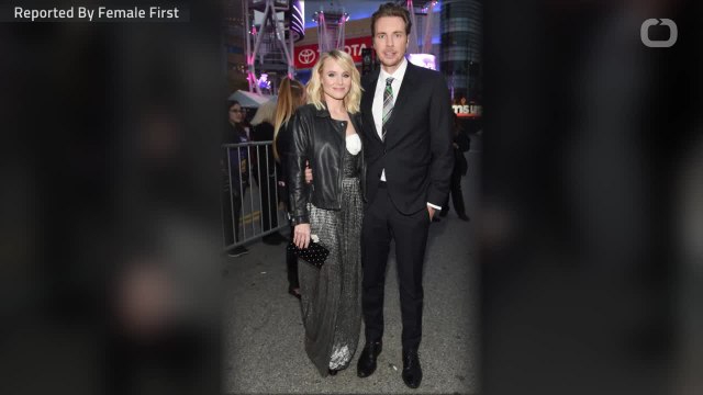 Kristen Bell Recruits Dax Shepard To Help Her Write Jokes For SAG Awards