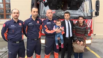 Darbukaya Kafası Sıkışan Bebeğin Ailesinden İtfaiyeye Teşekkür Ziyareti
