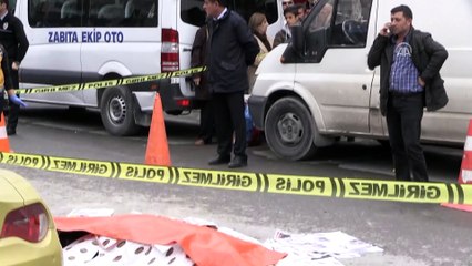 Kadıköy'de hafriyat kamyonunun çarptığı kadın öldü - İSTANBUL