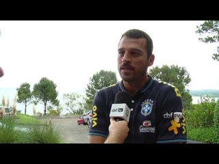 Bom-dia, Seleção: treino leve, na  véspera da estreia