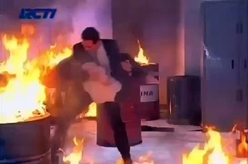 Vonny Cornelia arm carry 8