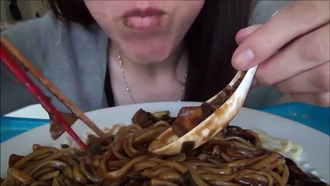 ASMR No-Talk Eating Sounds: Jajangmyeon | Black Bean Noodles | 짜장면