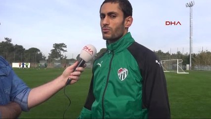 Bursasporlu Barış Yardımcı: "Futbolu Bursaspor'da Bırakmak İstiyorum"