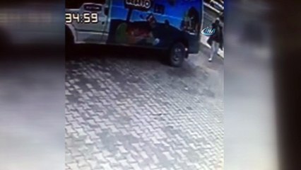 Hırsızlık şüphelisi kadınlar kamerada