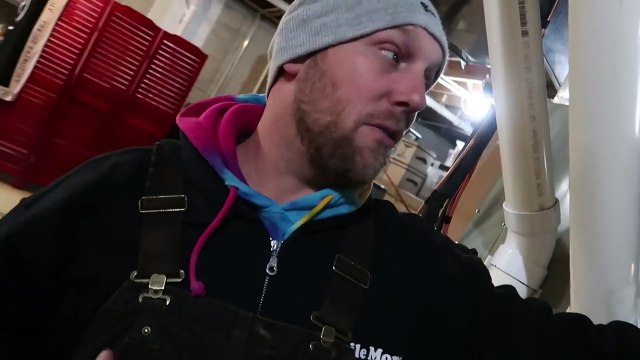 INCREDIBLE GTR SNOW SLEDDING!!