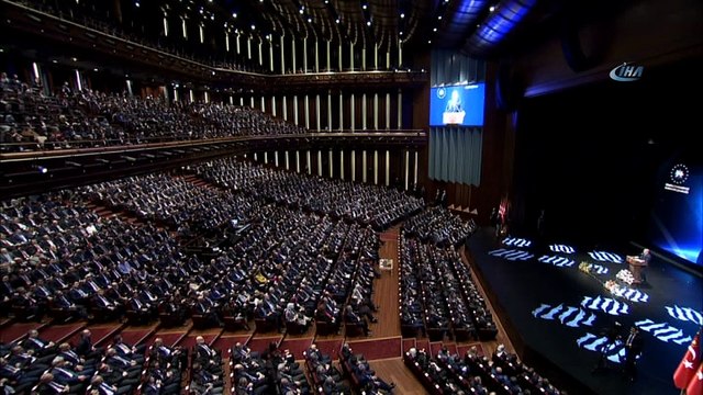 Cumhurbaşkanı Erdoğan: 'Hukuka, kanuna, zerre kadar saygıları yok. Siyasi kararlarla Türkiye'ye meydan okumaya yöneliyorlar. Beni bu noktada farklı görün. Ben bunların kararlarına kesinlikle saygı duymuyorum, inanmıyorum'