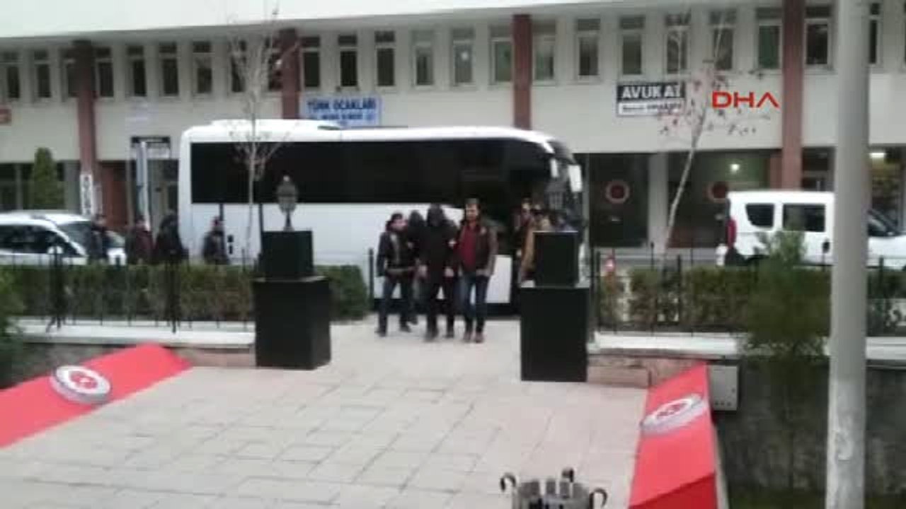 Niğde'de Polisin Uyuşturucu Operasyonunda 71 Kişi Gözaltına Alındı.