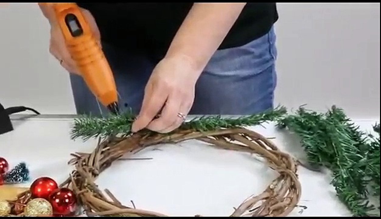 Новогодний хенд-мейд при помощи термоклеевого пистолета | Christmas hand-made wi