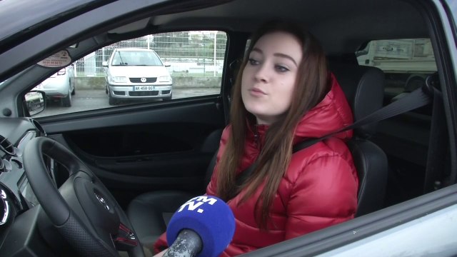 Les voiturettes sans permis sont-elles les nouveaux deux-roues des jeunes ?