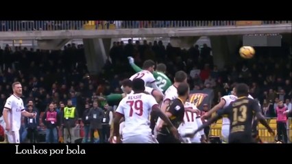 Benevento goalkeeper (Brignoli) vs AC Milan in the last minute