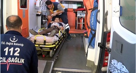 Okul Bahçesinde Oynayan Çocuğun Göğsüne Demir Şiş Saplandı
