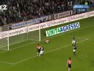 PSV - Willem 2 06-10-2007 3-0 Farfan